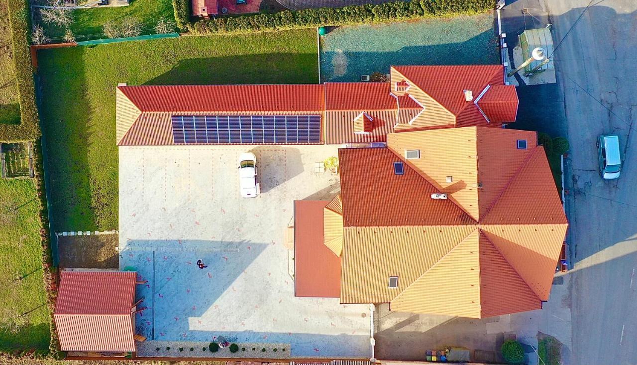 Betli Panzió Zalaegerszeg Exterior foto