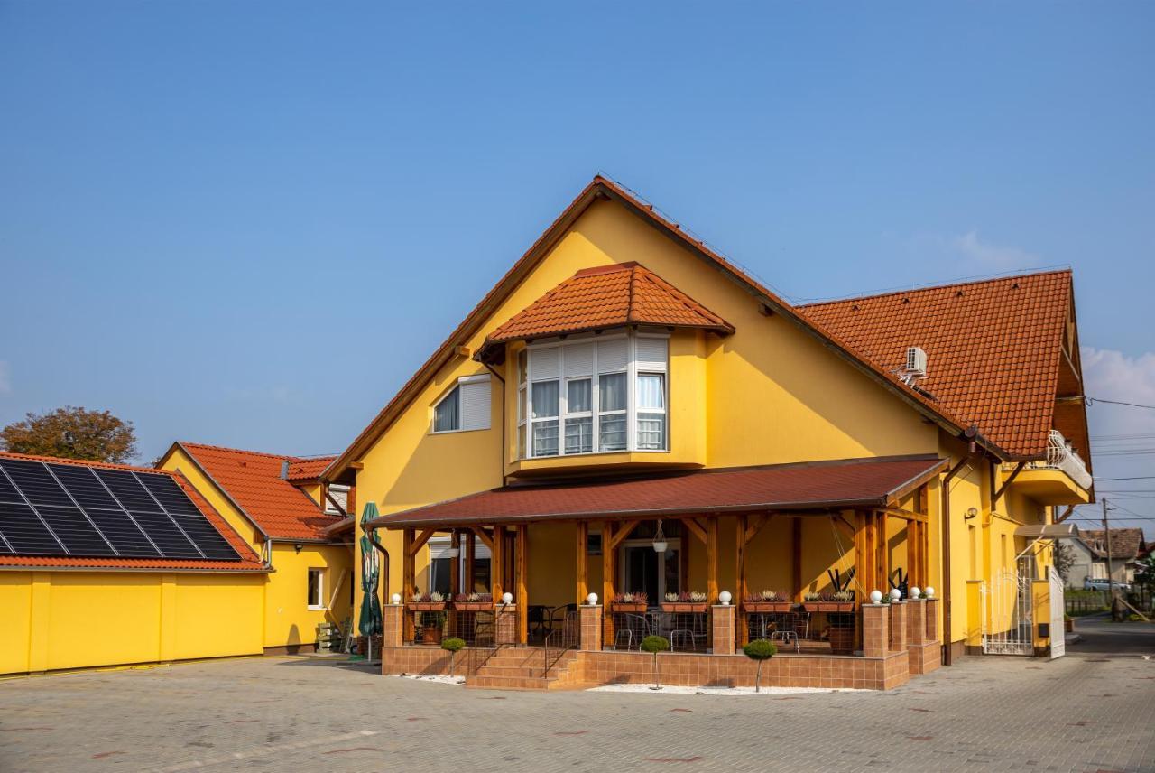 Betli Panzió Zalaegerszeg Exterior foto